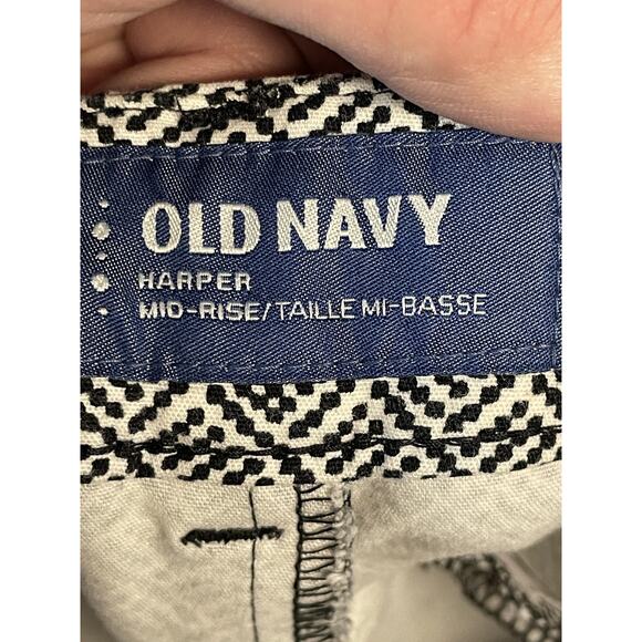 Old Navy Pants Womens 8 Black White Geo Harper Mid-Rise Cropped Stretch - Picture 9 of 12